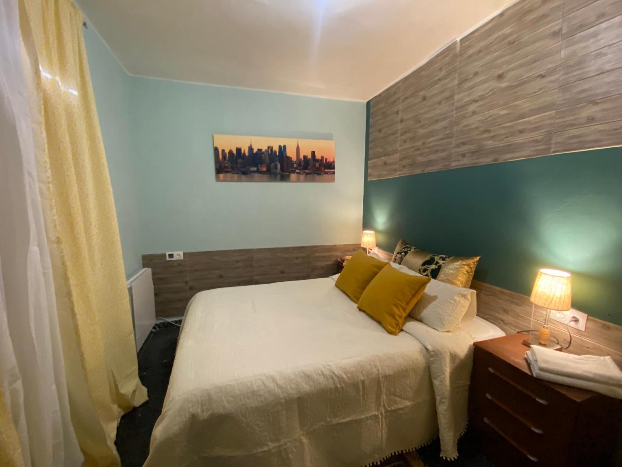 La Casa De Las Hadas Hotell La Reguda Eksteriør bilde