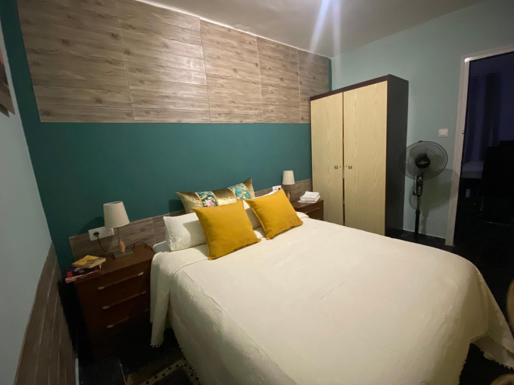La Casa De Las Hadas Hotell La Reguda Eksteriør bilde
